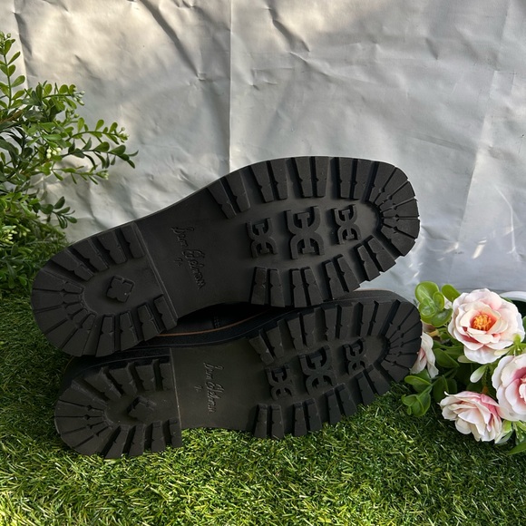 EDELMAN
Laguna Chelsea boots black size 7.5 gently used
$205 - Picture 15 of 16